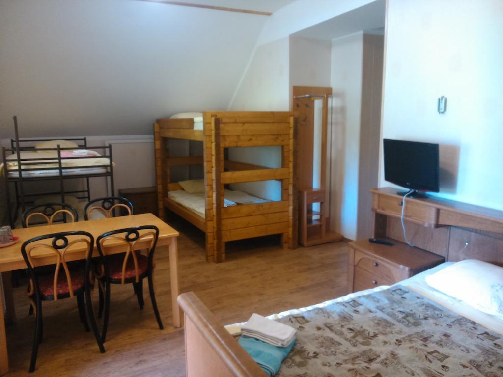 Kortsitalu Kuelalistemaja Apartment Kopu  Phòng bức ảnh